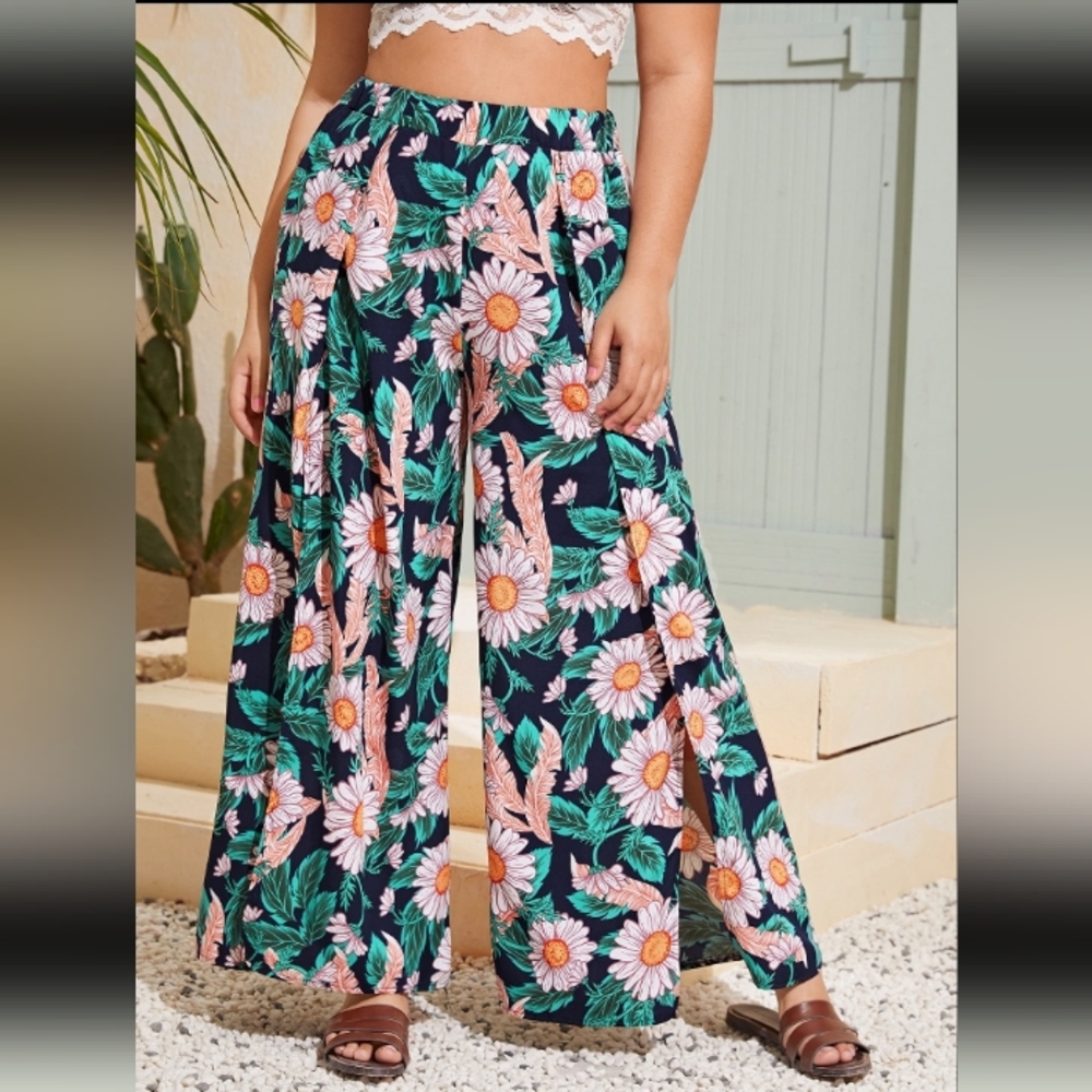 Plus floral print split thigh pants